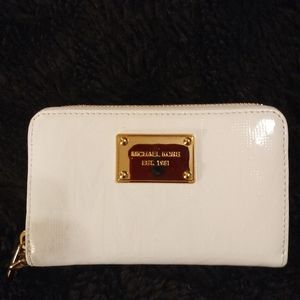 SOLD - Brand new Michael Kors wallet